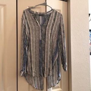 ASTR Long blue stripe blouse open back